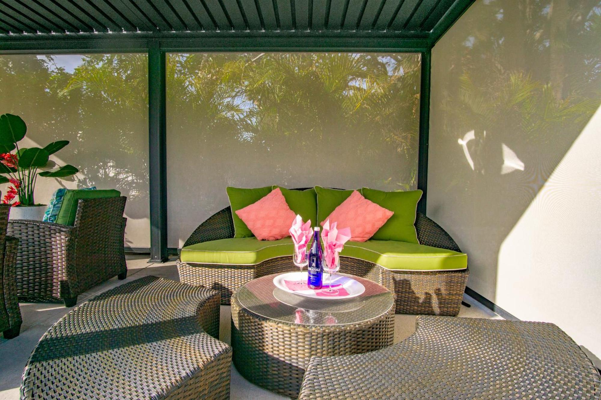 Beach Cottage With Heated Pool Just Off Siesta Key Sarasota Dış mekan fotoğraf
